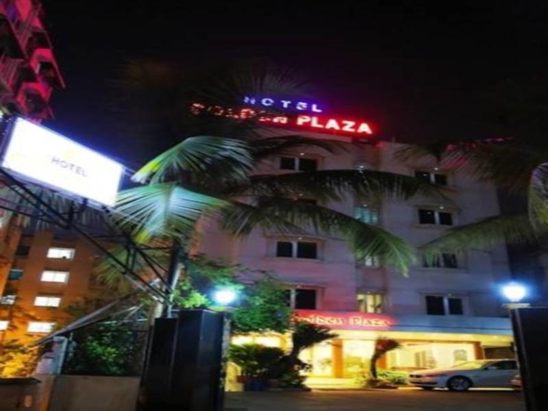 Golden Plaza Hotel Ахмедабад Екстериор снимка